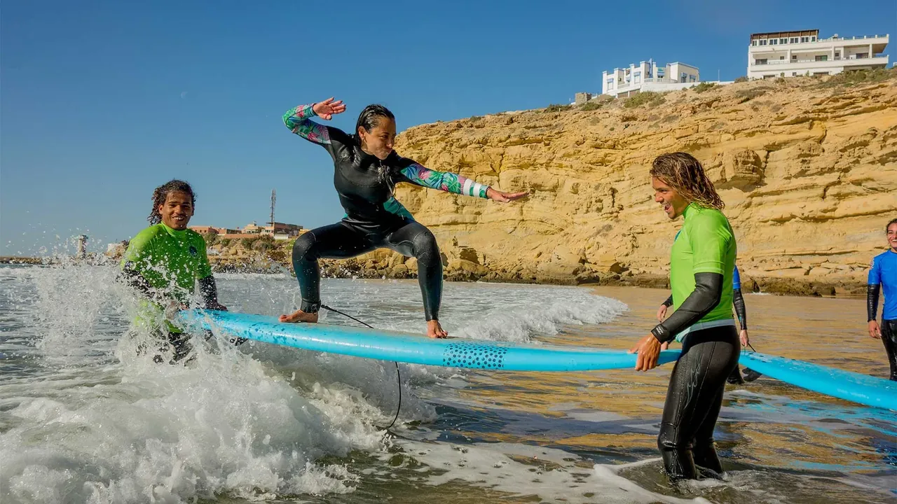 Olas Surf Camp